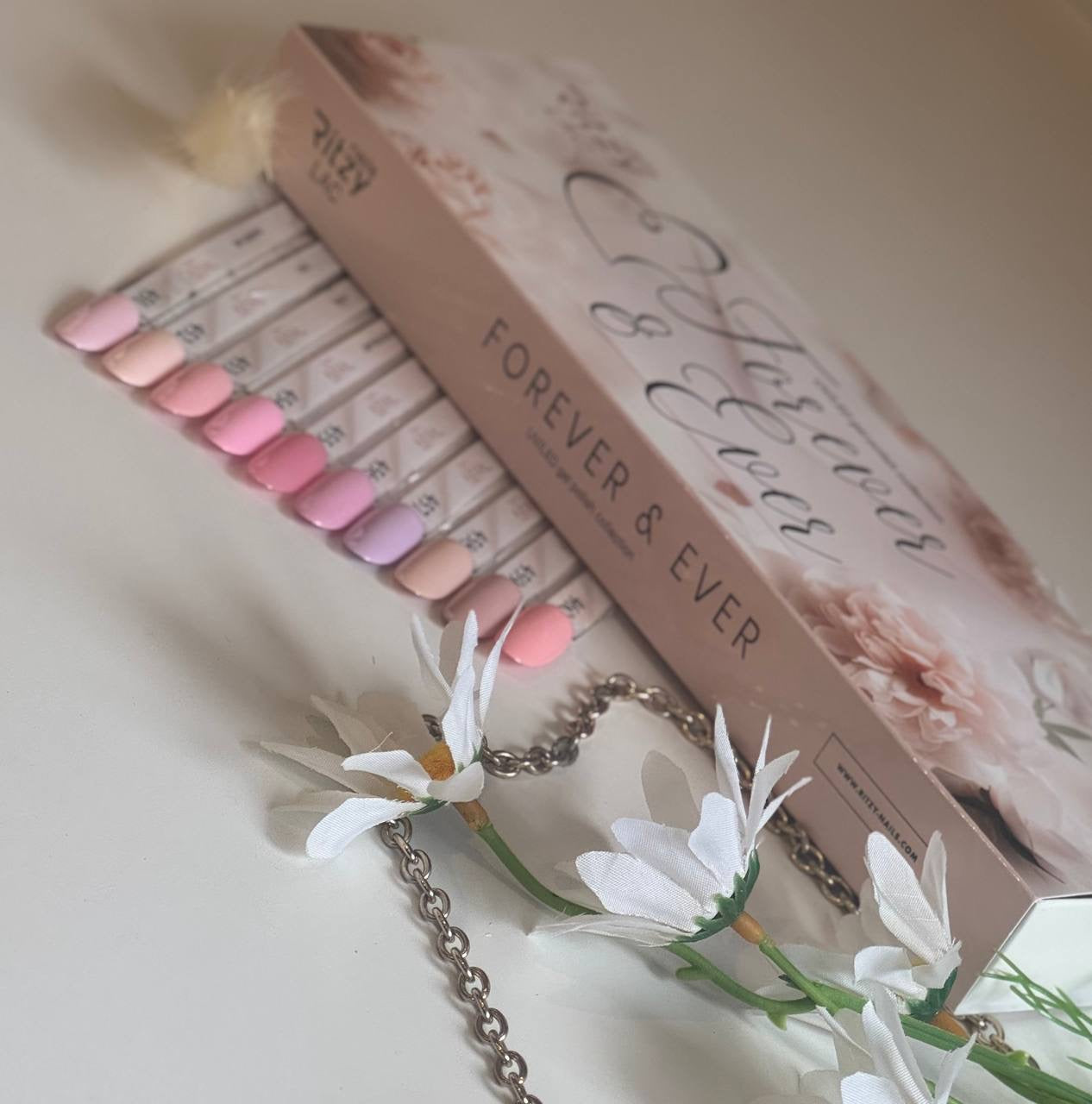"Forever & Ever" colección de 10colores x 9ml