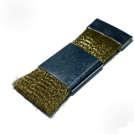 Cleaning brush.